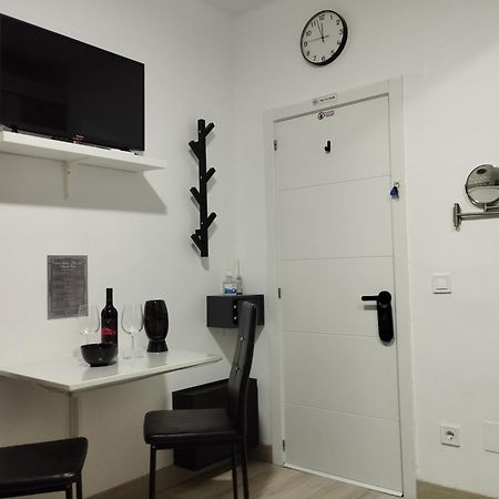 Vilapicina Hostal Barcelona Exterior photo