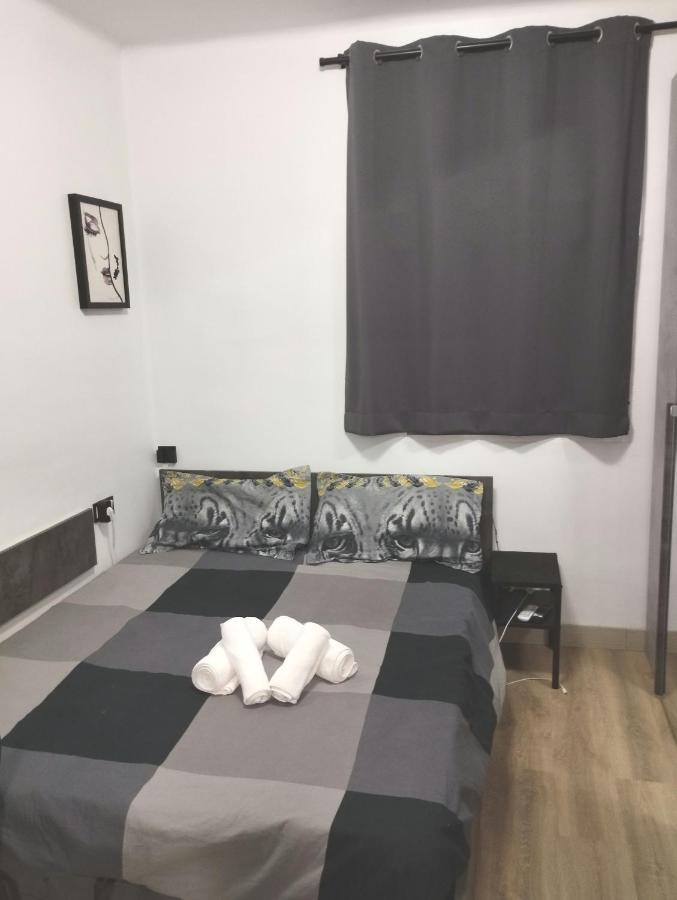 Vilapicina Hostal Barcelona Exterior photo